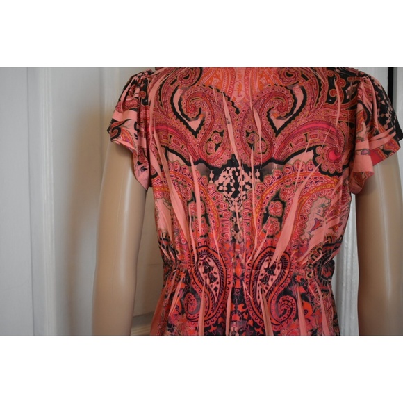 NWT| Unity World Wear {PETITE PAISLEY TOP} - Picture 7 of 9